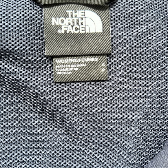 The northface small windbreaker - Picture 3 of 4